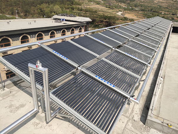 威海&middot;大楊樹山莊（里口山店）